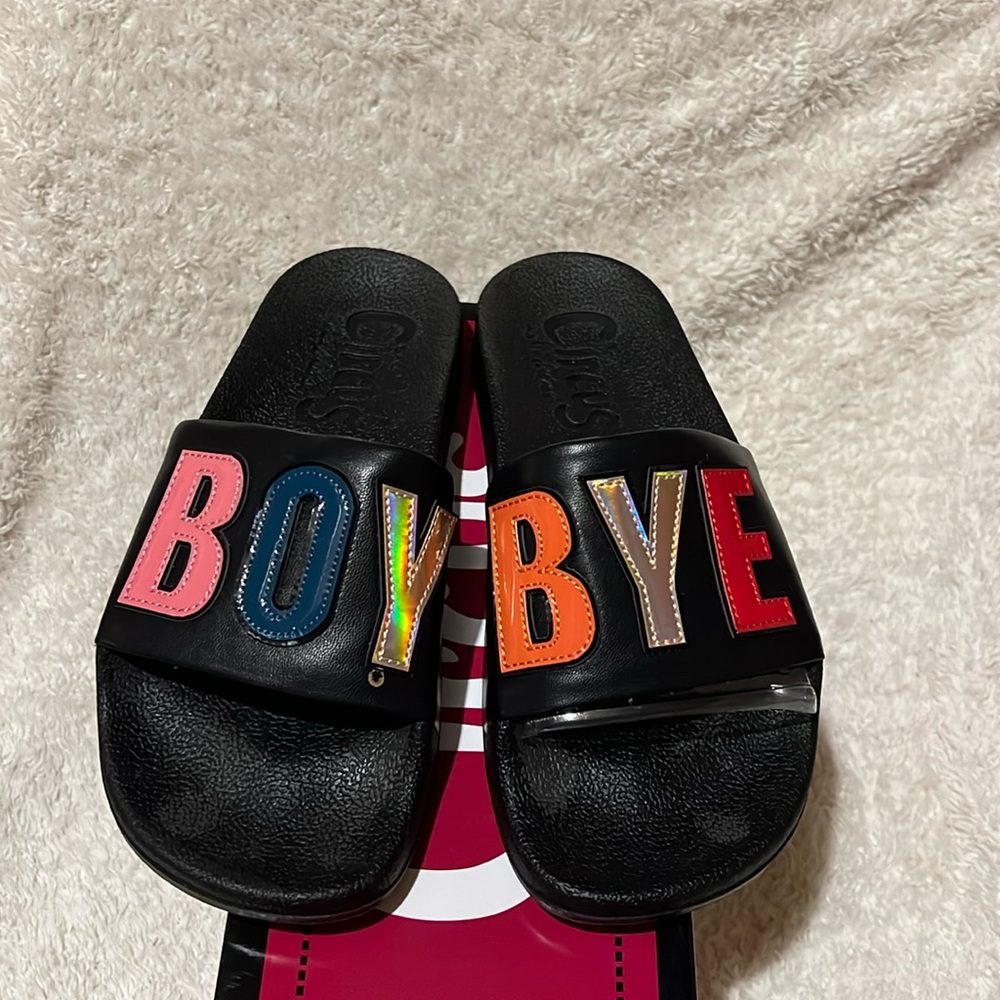CIRCUS by Sam Edelman Slides